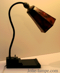 lampe de bureau en carton 